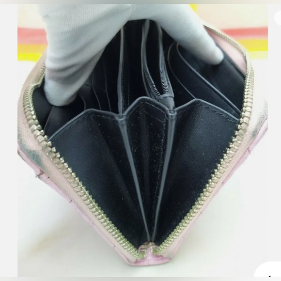 REBECCA MINKOFF 🆕 Leather Wristlet. Luxurious, Plush Leather. Perfect for 🌞! - Picture 5 of 6